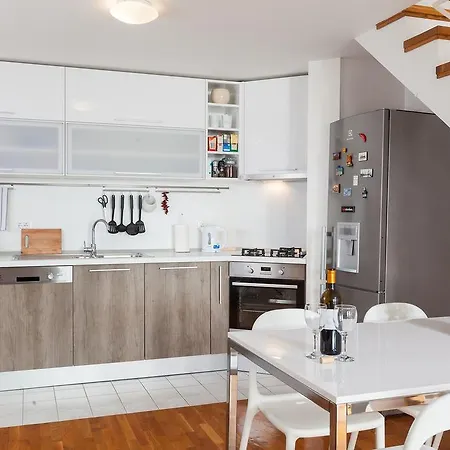 New Gallery With Beautiful View Apartment