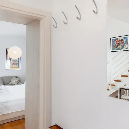 New Gallery With Beautiful View Apartment